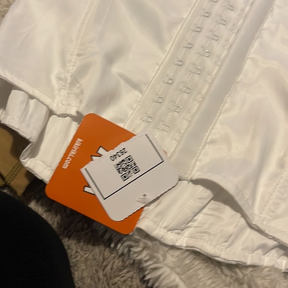 Kiki Riki ivory corset - Picture 5 of 6